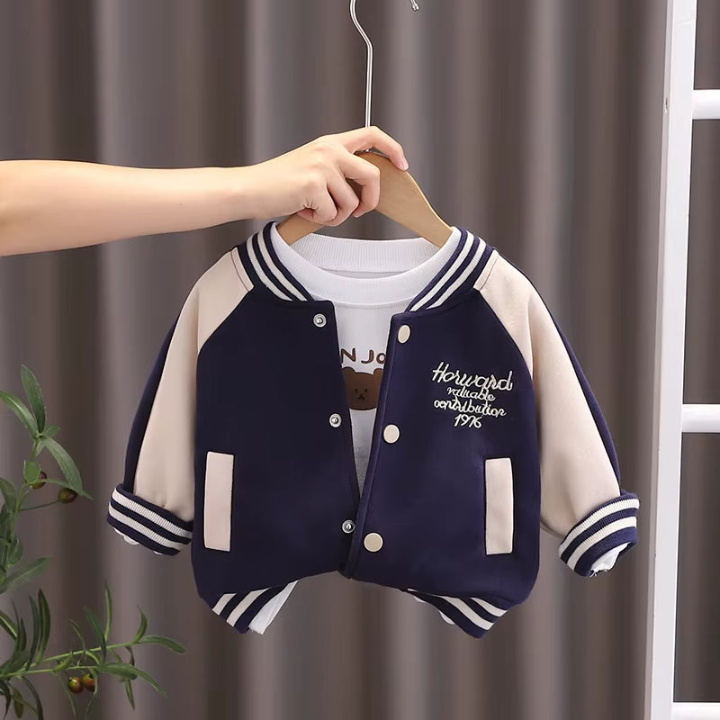 Barnjacka i College-Stil